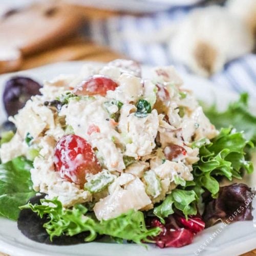 Recipe for greek yogurt chicken salad with grapes.