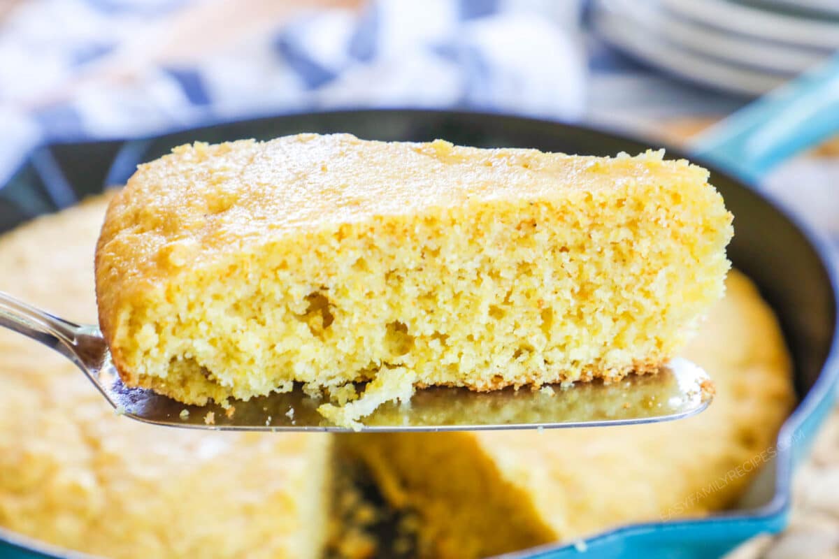 Homemade Buttermilk Cornbread Recipe