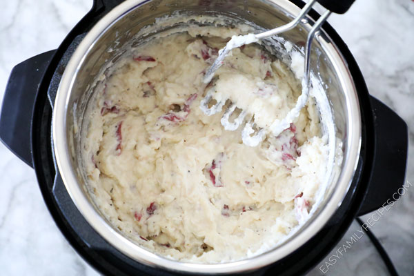 Garlic Mashed Potatoes with Cream Cheese in an Instant Pot