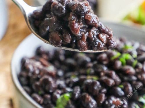 https://easyfamilyrecipes.com/wp-content/uploads/2021/02/Crock-Pot-Black-Beans-Recipe-500x375.jpg