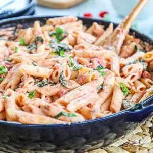 Creamy Tomato and Basil Pasta · Easy Family Recipes