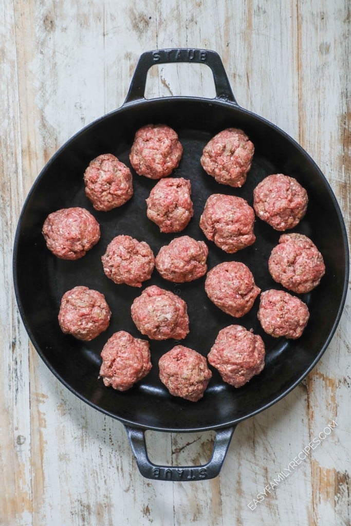 How to make french onion meatballs step 2: Form mixture into balls and place in a heavy skillet and brown on each side