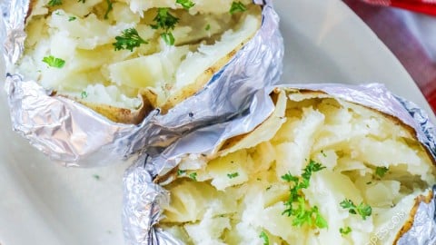 Is it safe to put aluminum foil in instant pot hotsell