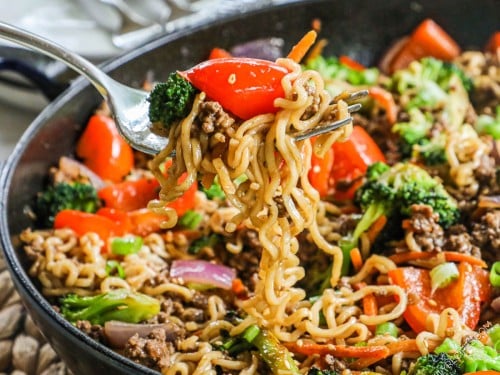 Easy Ramen Stir fry - Spend With Pennies