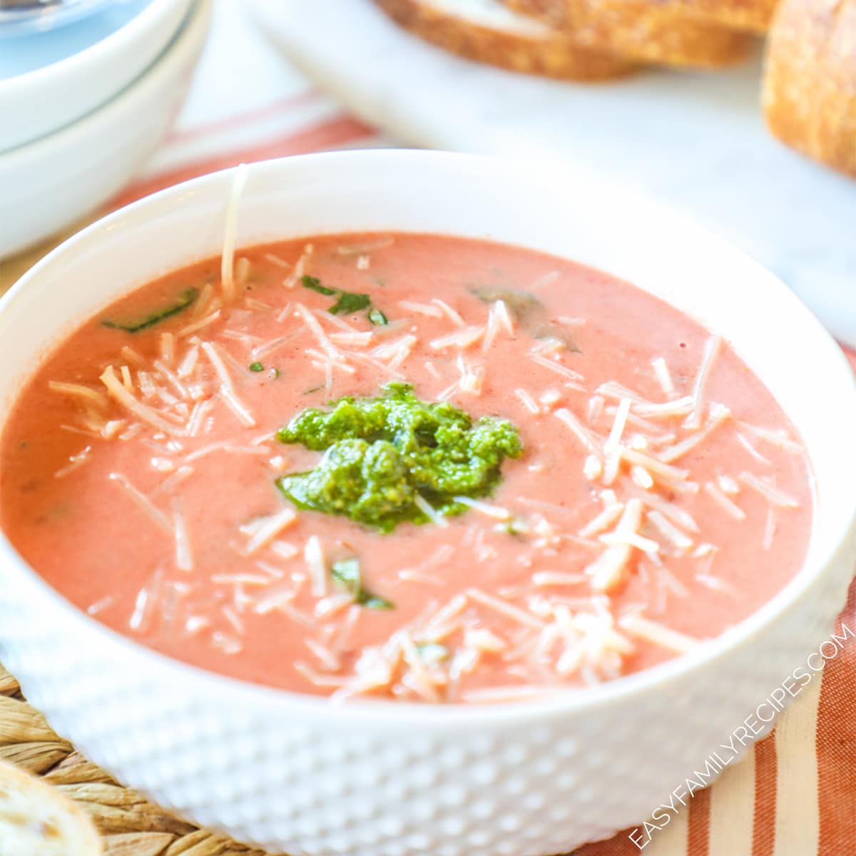 Slow Cooker Tomato Basil Soup