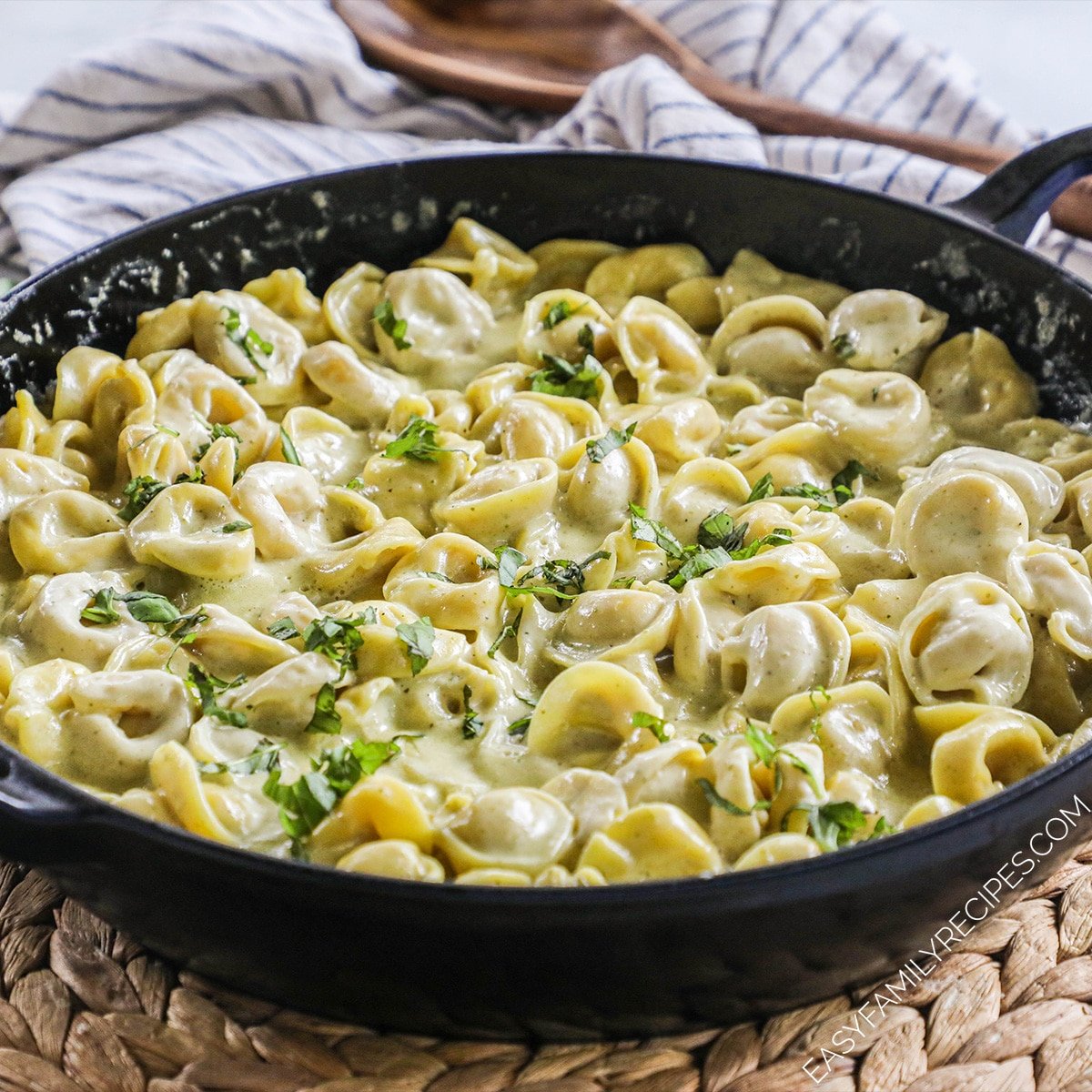 Creamy Pesto Tortellini