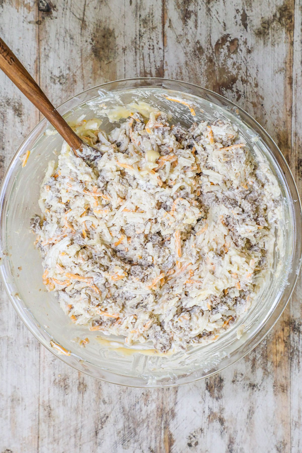 How to make ground beef hashbrown casserole: 3) stir to combine,