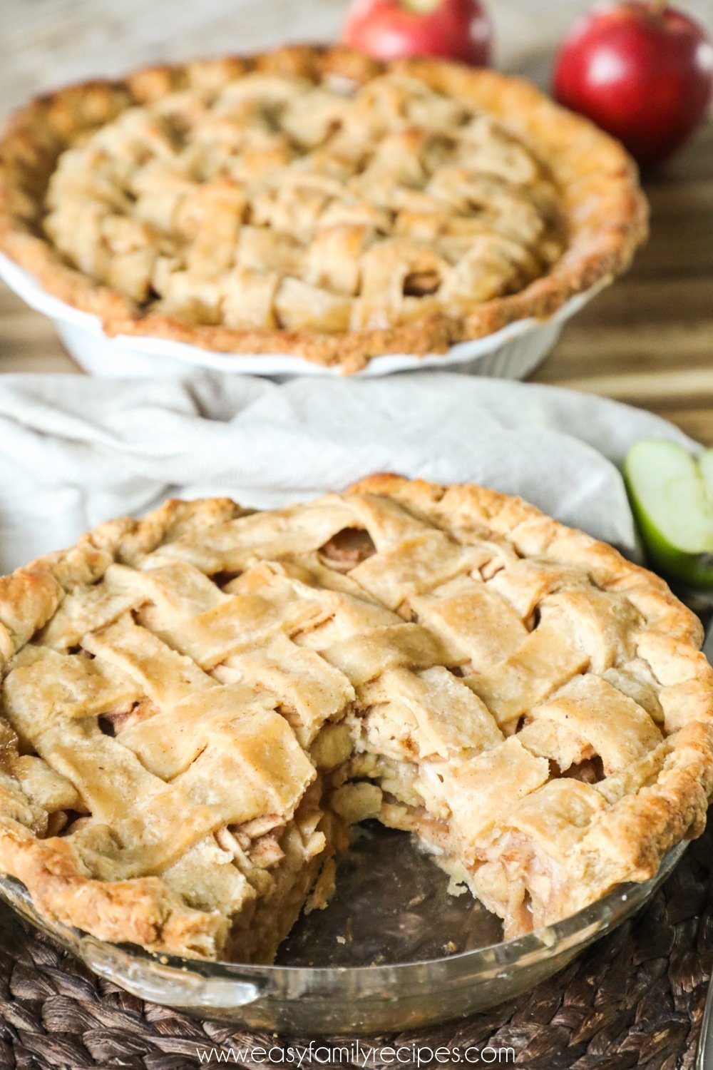 apple pie with a slice mssing