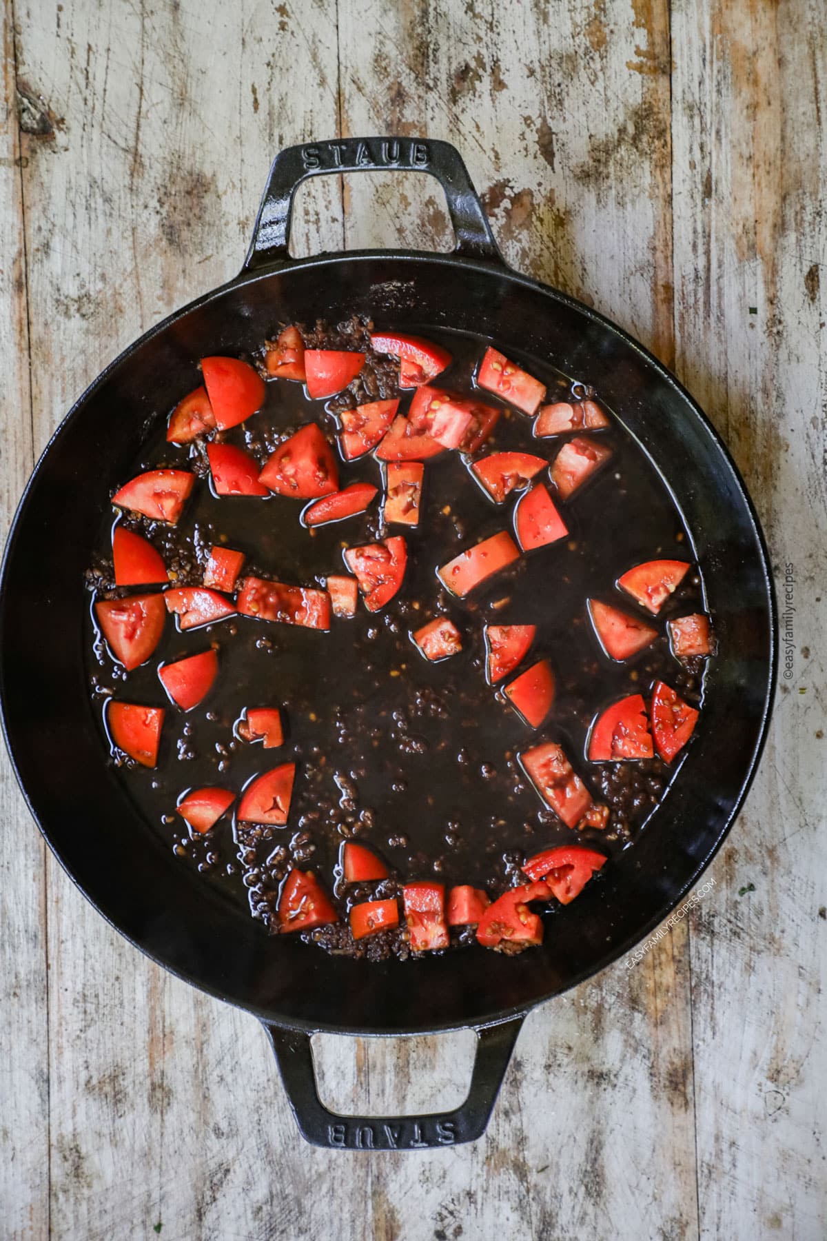 Tuscan Chicken Thigh Skillet · Easy Family Recipes