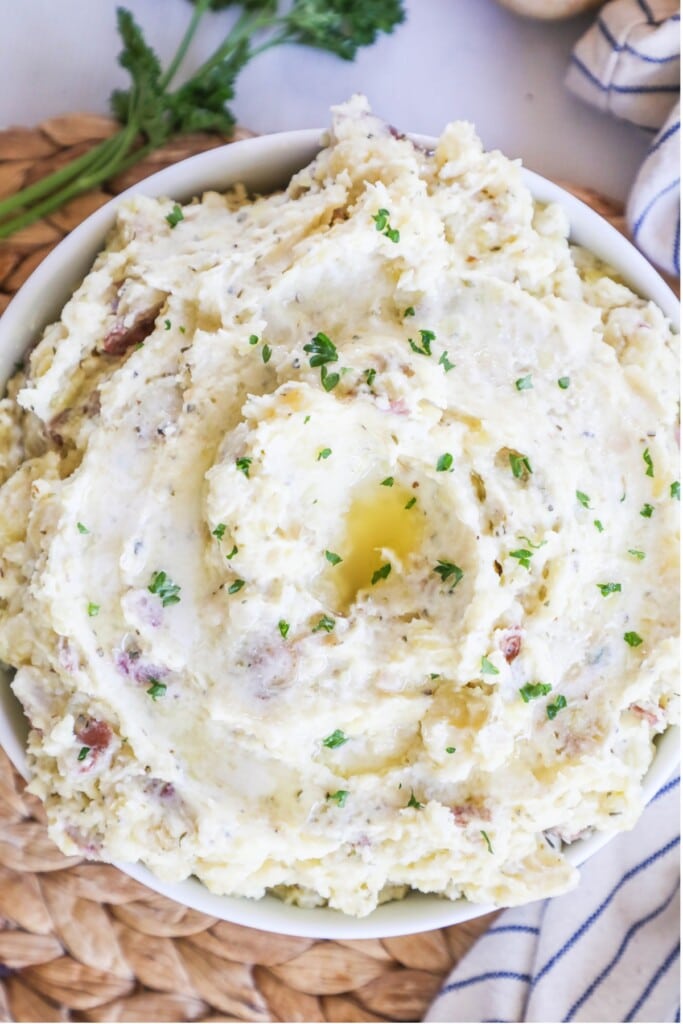 mashed potatoes in a white bowl