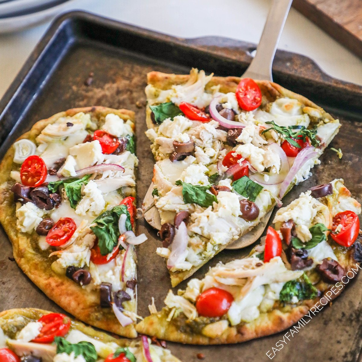 Mediterranean Flatbread with Chicken