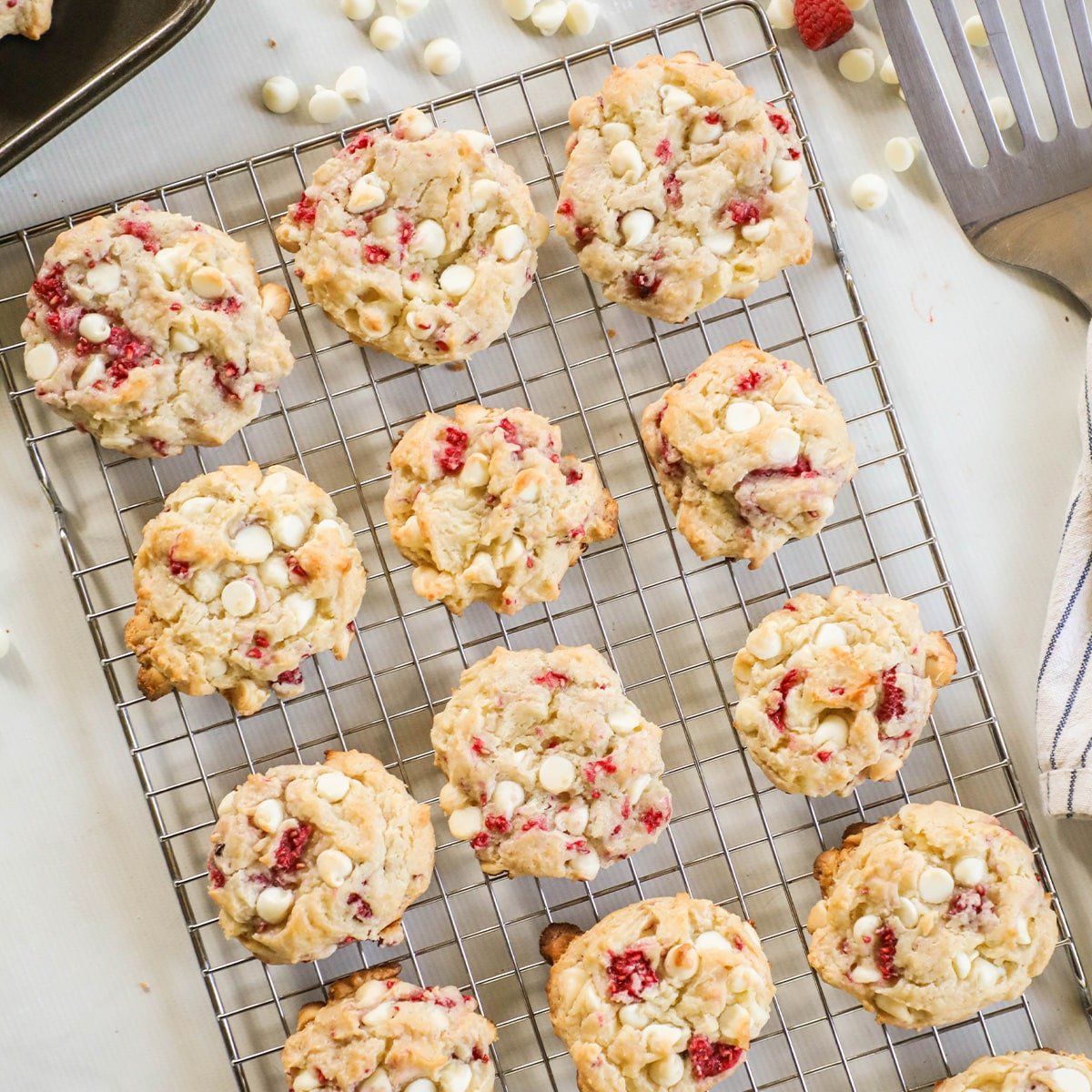 Raspberry Cheesecake Cookies