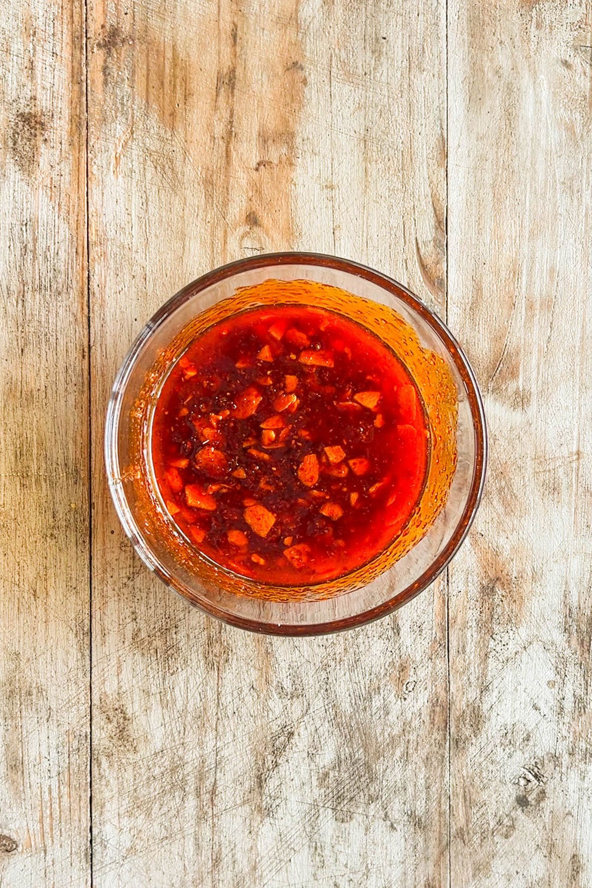 Sauce after mixing in a small bowl.