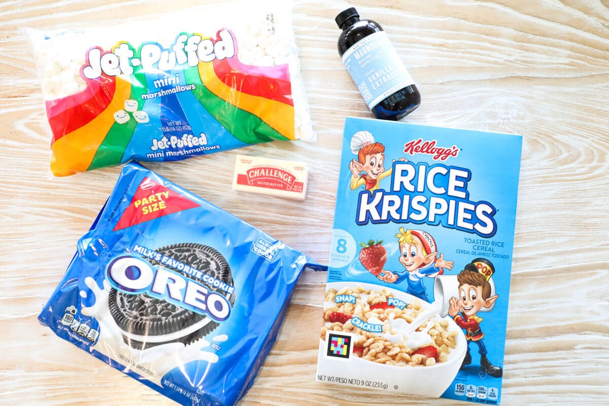 Ingredients for Cookies & Cream Rice Krispie Treats