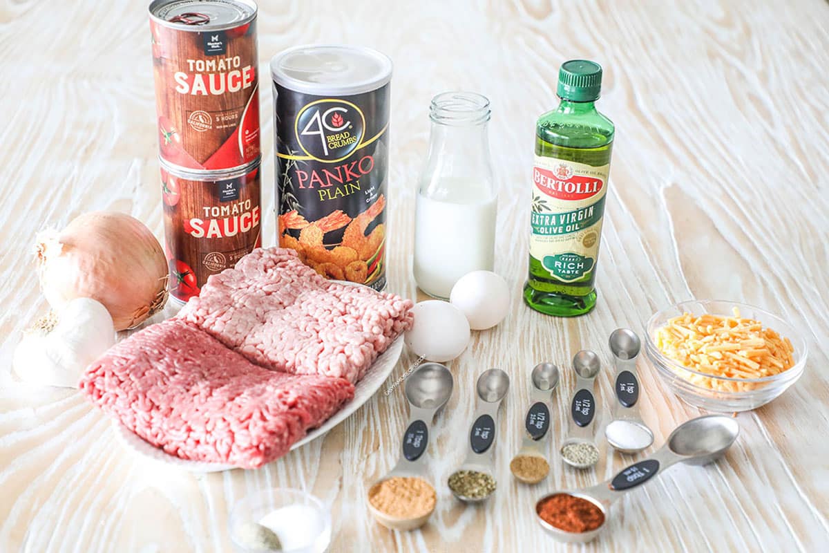 Chili Cheese Meatball Bake ingredients
