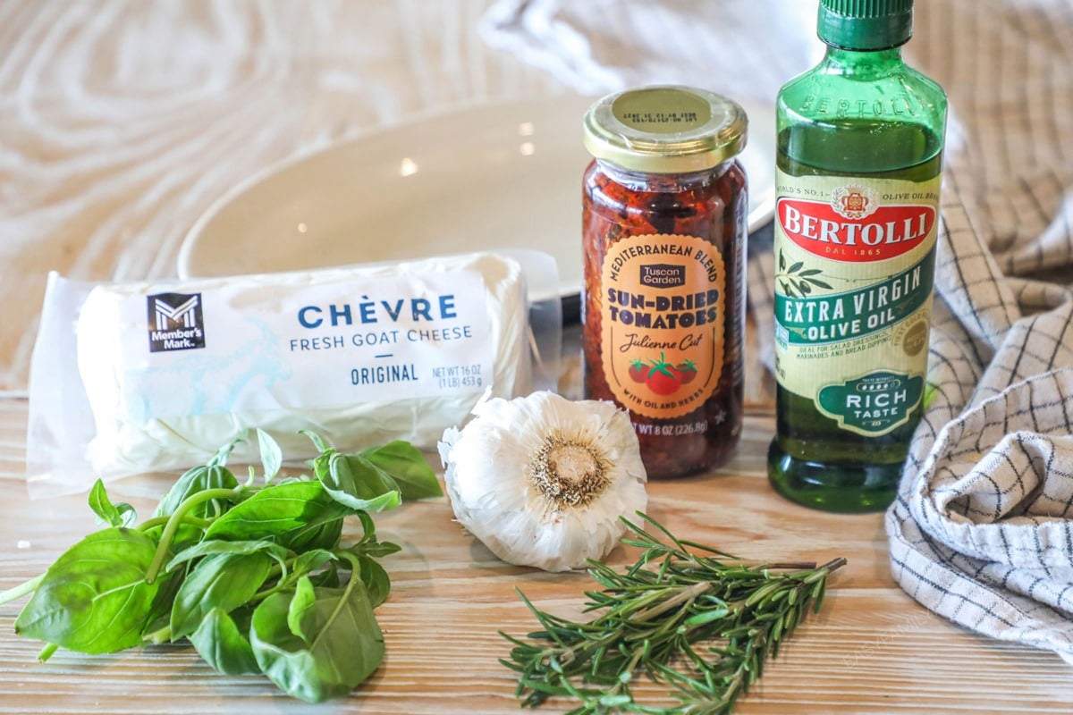 ingredients needed for easy goat cheese appetizer.